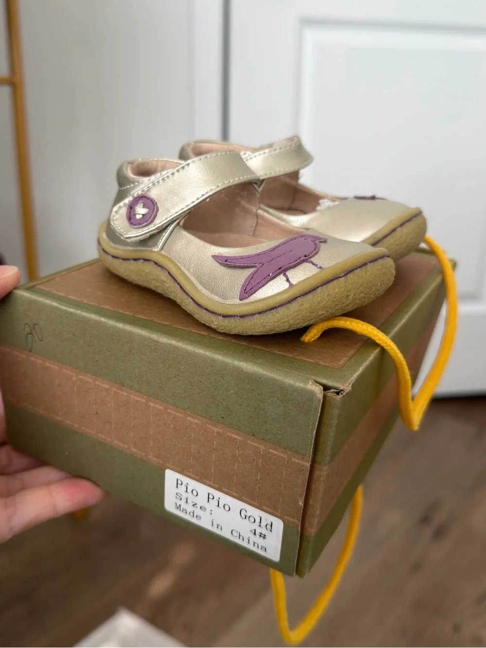 Livie & Luca Gold Mary Jane Shoes Gold Purple Bird Appliqué Size 4c Baby Girl